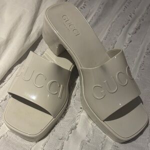 Gucci Women's Off-White Mules
